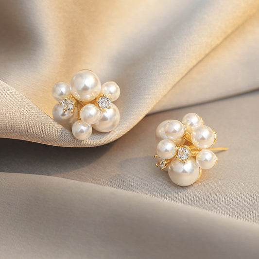 Elegant cluster pearl earrings